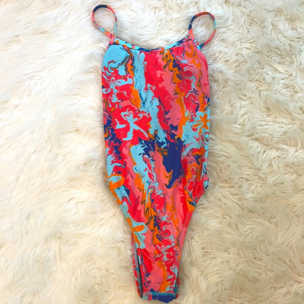 Jolyn swim suit, limited edition size 30